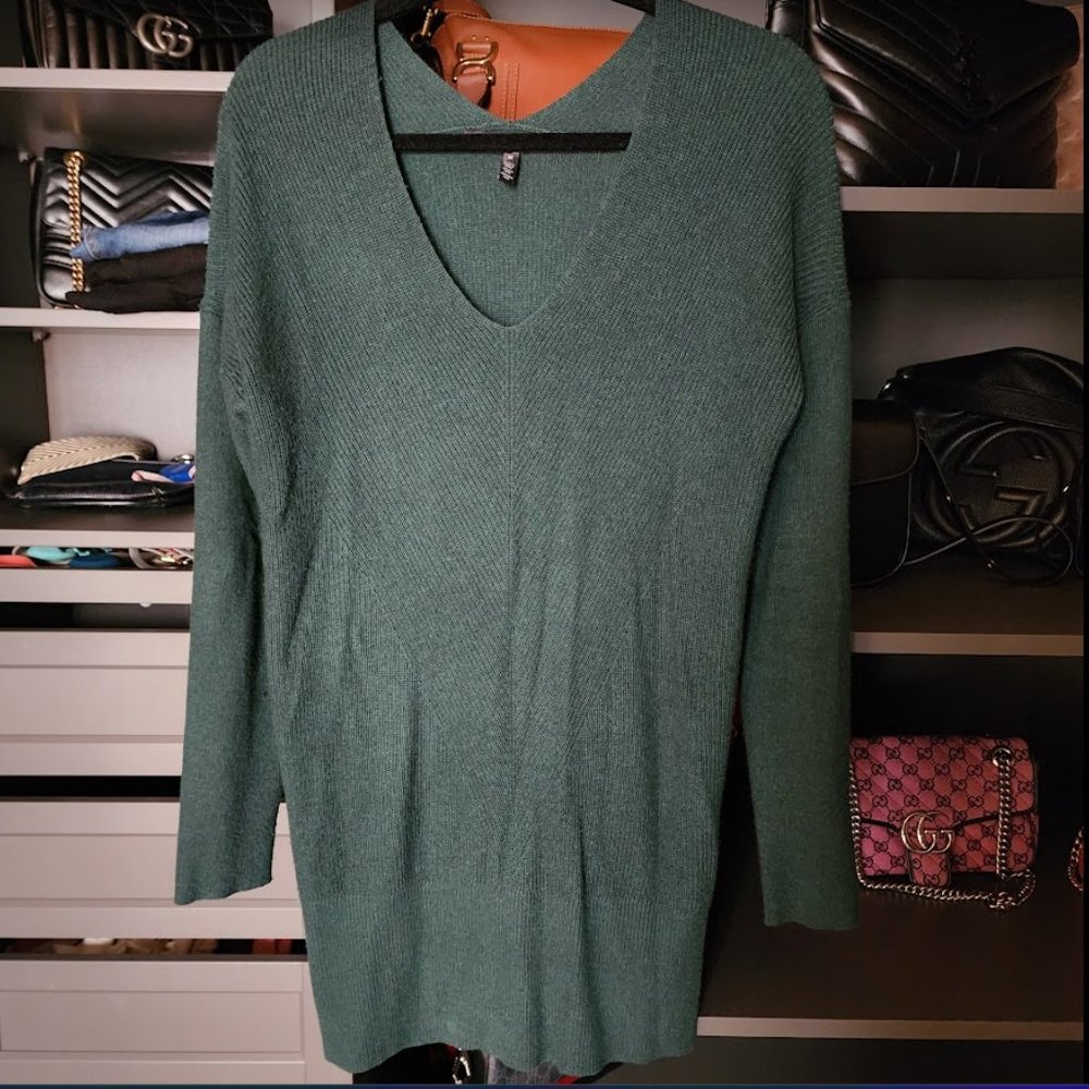 White House Black Market Dark Green V-Neck Ribbed Tunic Cashmere Sweater - Picture 6 of 6